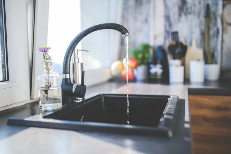 Lire la suite à propos de l’article Consommation de l’eau du robinet : Appel à la prudence